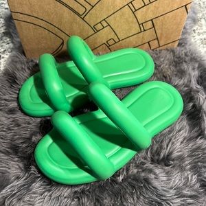 Melissa Free Bloom Green Slides Size 6